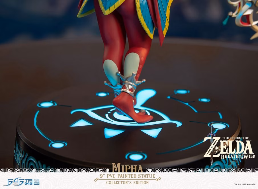 GameStop The Legend of Zelda: Breath of the Wild Collector's Edition Mipha PVC Statue
