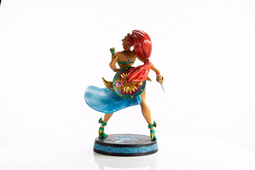 GameStop The Legend of Zelda: Breath of the Wild Collector's Edition Urbosa PVC Statue