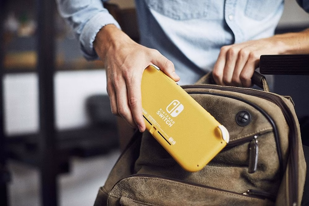 GameStop Nintendo Switch Lite Yellow
