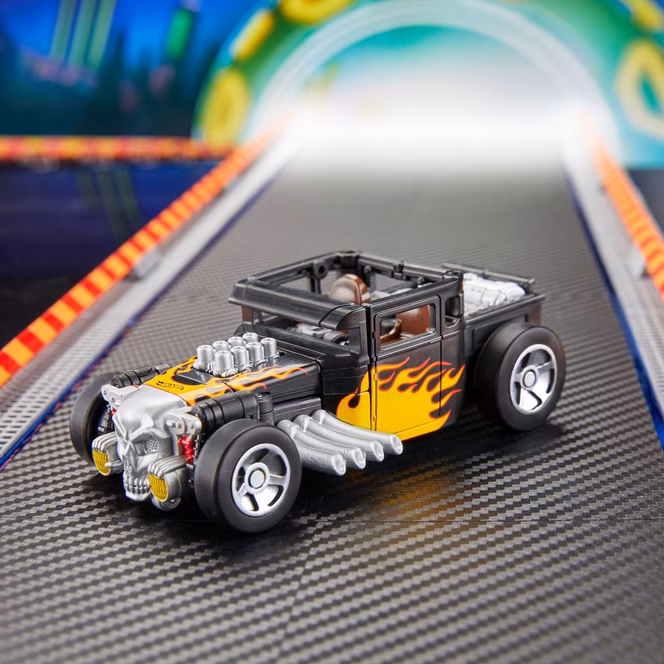 GameStop Hasbro Transformers One Deluxe Class Hot Wheels x Transformers one Shakera 5-In Action Figure