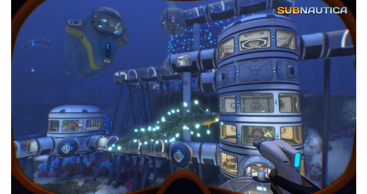 GameStop Subnautica - PlayStation 4