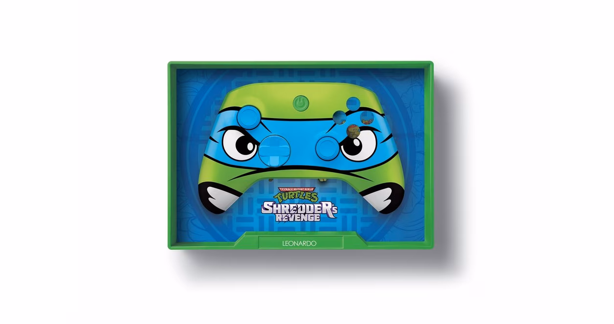 GameStop CANDY CON Teenage Mutant Ninja Turtles Leonardo Framed Edition GameStop Exclusive