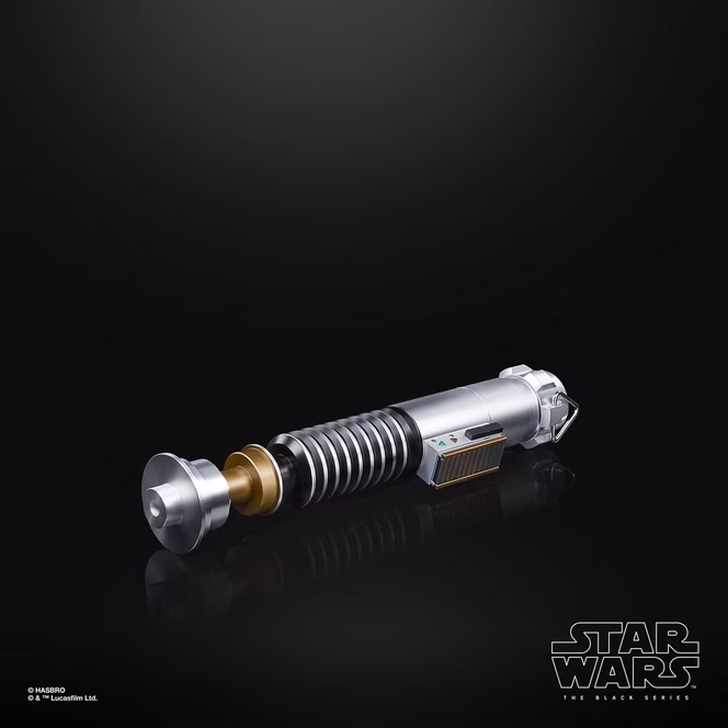GameStop Hasbro Star Wars The Black Series Luke Skywalker Force FX Elite Lightsaber