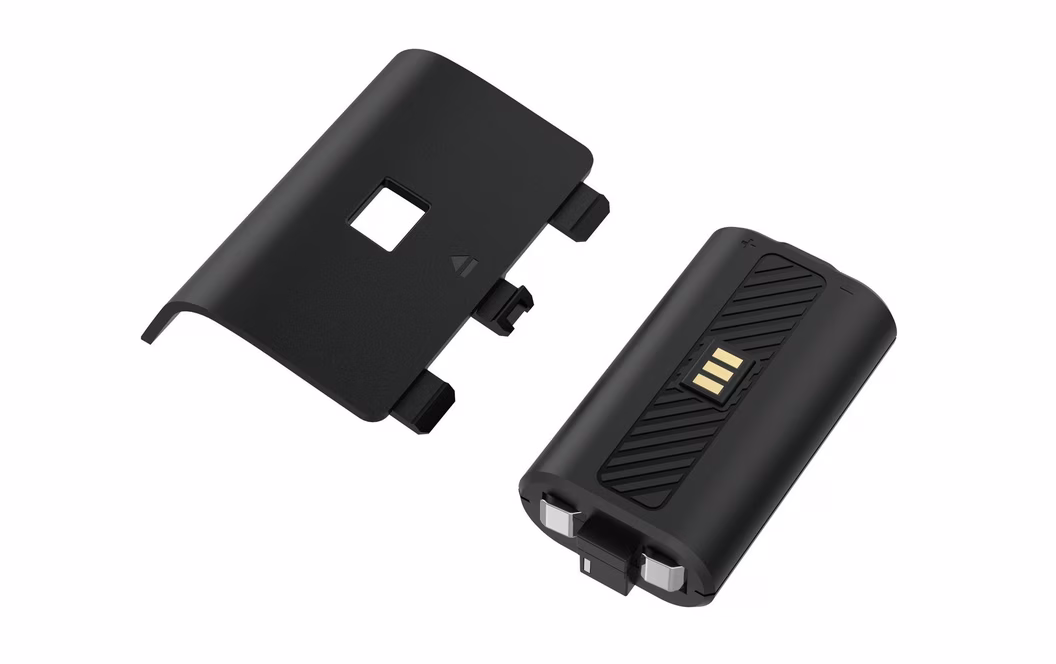 GameStop GameStop Play and Charge Kit for Xbox Series X/S and Xbox One