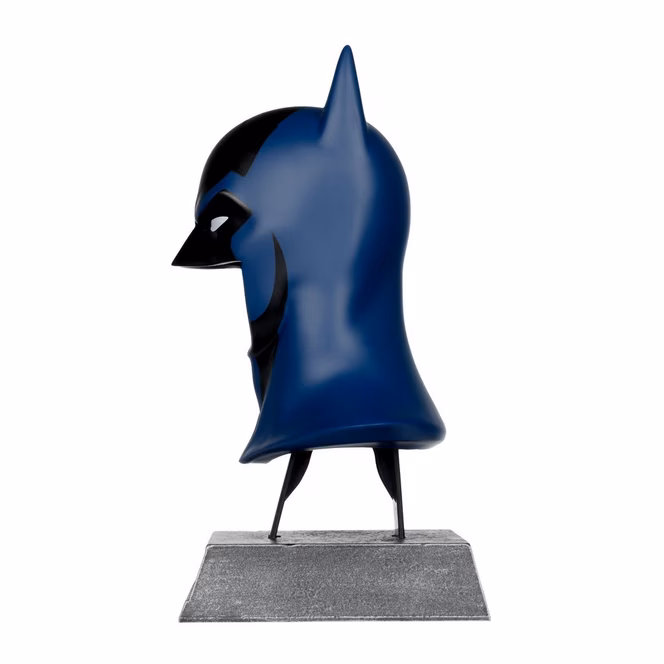 GameStop McFarlane Toys DC Direct Batman - Batman Knightfall Cowl 1:3 Scale Replica