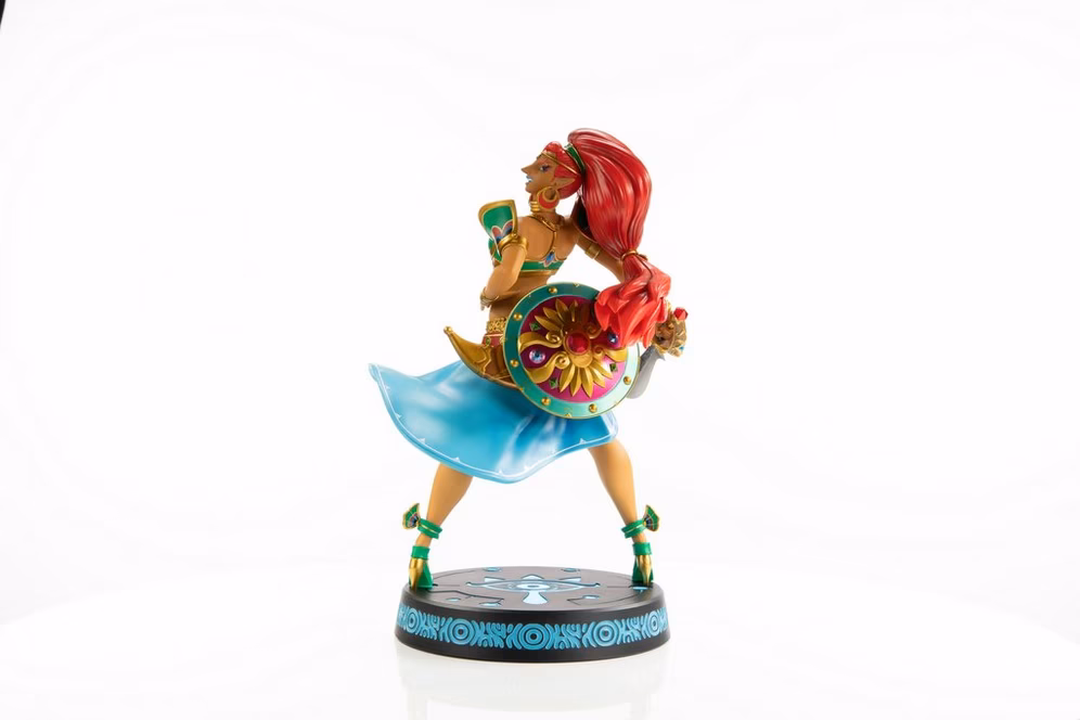 GameStop The Legend of Zelda: Breath of the Wild Collector's Edition Urbosa PVC Statue