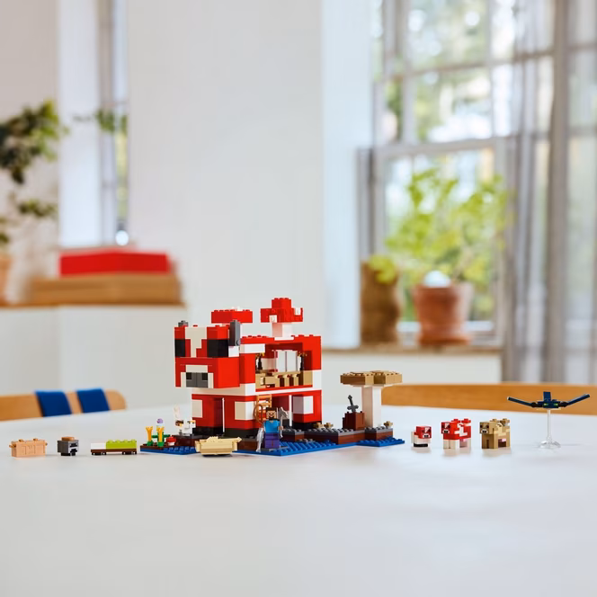 GameStop LEGO Minecraft The Mooshroom House Building Playset 21270