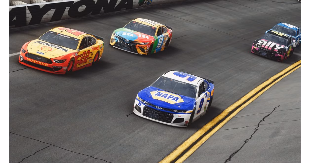 GameStop NASCAR Heat 5 - Xbox One