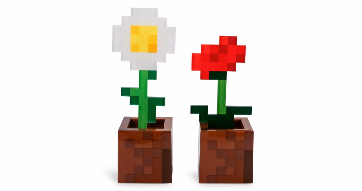 GameStop Minecraft Daisy and Poppy 2 Set Flowerpot Mood LED 7-In and 6-In Lights