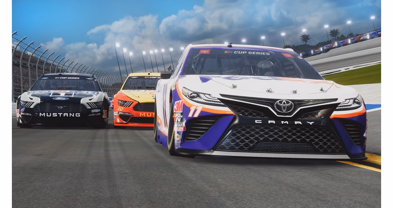 GameStop NASCAR Heat 5 - Xbox One