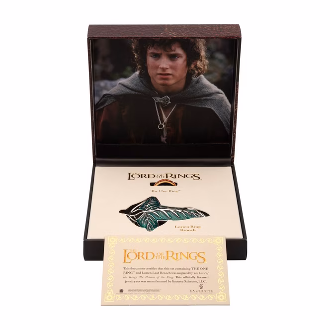 GameStop Lord of the Rings Frodo's Leaf Brooch and The One Ring Collectors Box Gamestop Exclusive