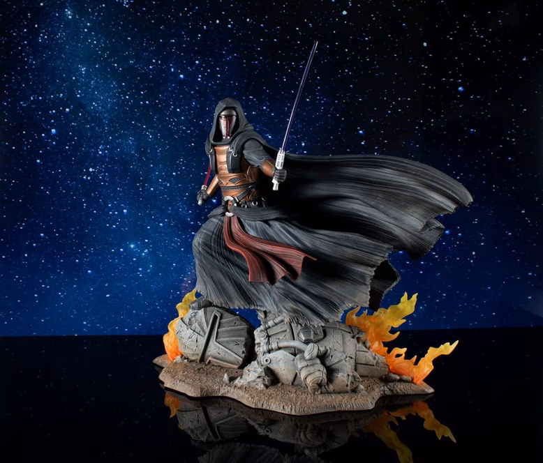 GameStop Diamond Comics Star Wars: Knights of the Old Republic Darth Revan 10-in Statue