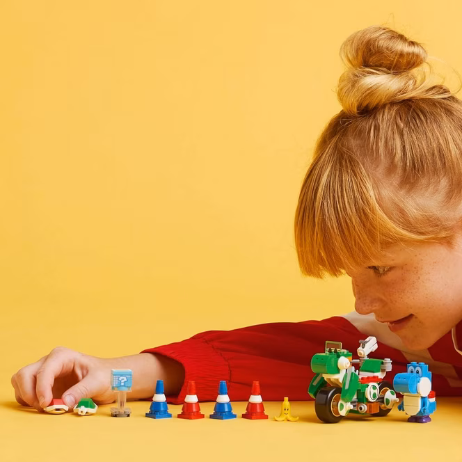 GameStop LEGO Super Mario Kart Yoshi Bike 72031