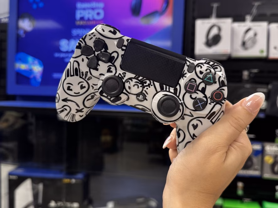GameStop Sony DualShock Wireless Controller for PlayStation 4 - Buck the Bunny (GameStop Exclusive Design)