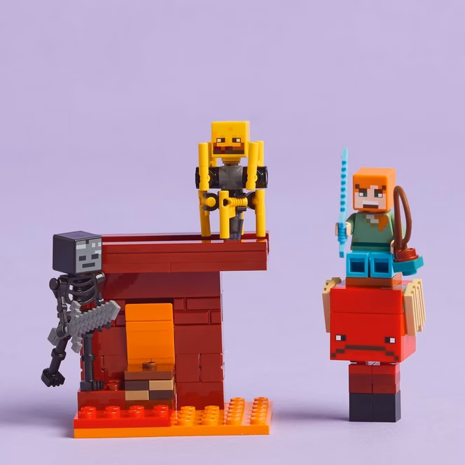 GameStop LEGO Minecraft The Nether Lava Battle Building Playset 21266