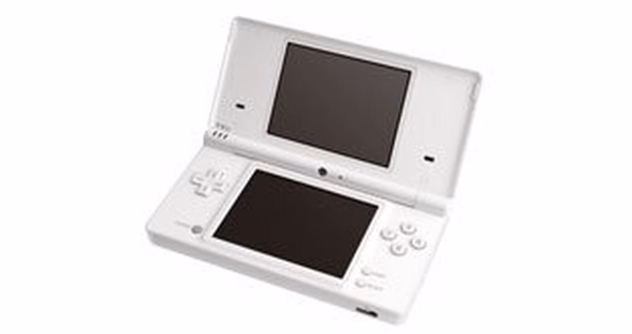 GameStop Nintendo DSi - White