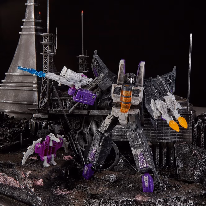 GameStop Hasbro Transformers Takara Tomy Siege War for Cybertron Trilogy WFC-S27 Decepticon Phatomstrike squadron action figure set 4-pack