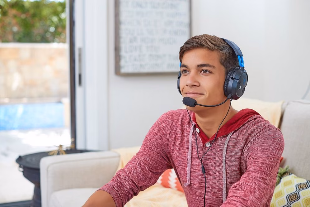 GameStop Turtle Beach Recon 50 Wired Gaming Headset  for PS5, PS4, PS4 Pro, Xbox Series X/S, Xbox One, PC and Mobile - Black/Blue