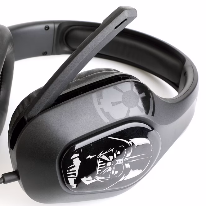GameStop Geeknet Star Wars Darth Vader 40mm Driver Wired Gaming Headset GameStop Exclusive