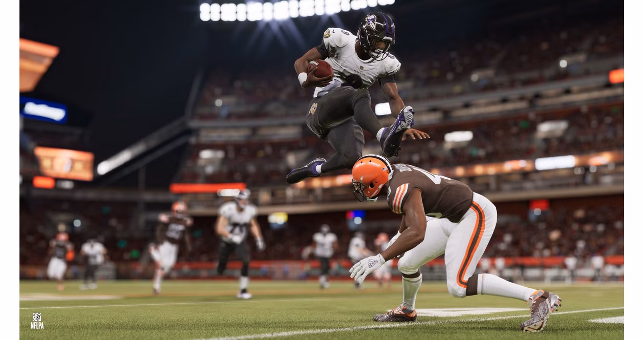 GameStop Madden NFL 22 - PlayStation 4