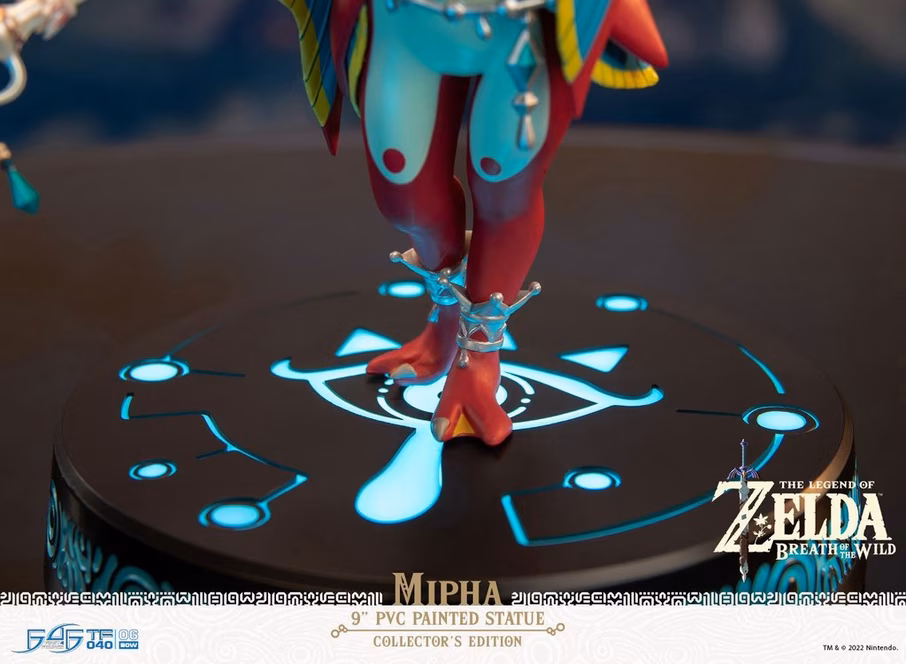 GameStop The Legend of Zelda: Breath of the Wild Collector's Edition Mipha PVC Statue