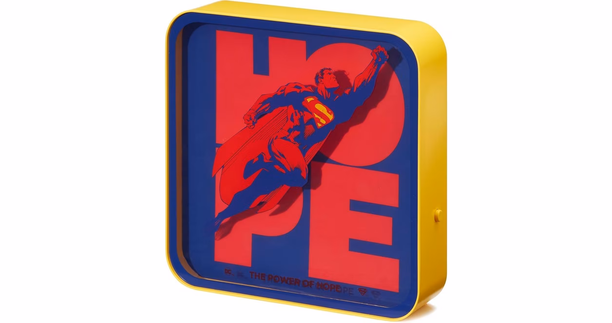 GameStop Superman Acrylic Desk Lamp Wall Light