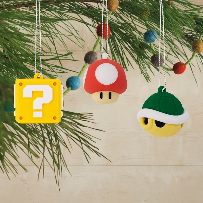 GameStop Hallmark Super Mario PVC Figural Mini Ornament Set