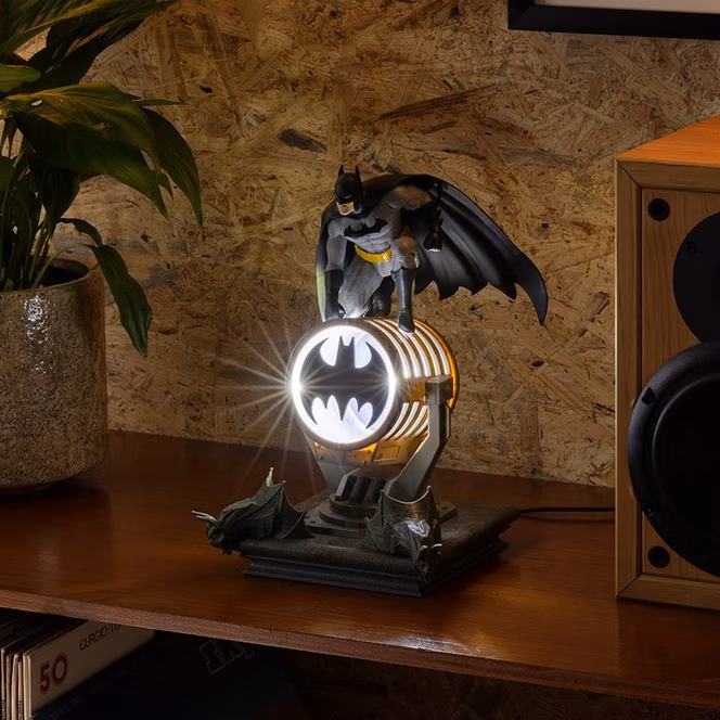 GameStop Batman Diorama 11-in LED Lamp