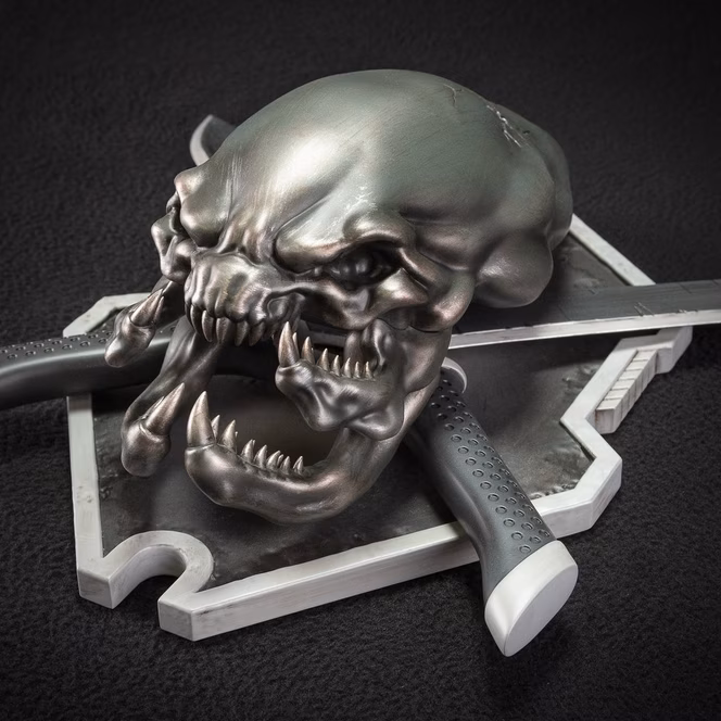GameStop Halo Legendary Icon Sculpture Grunt Edition Wall Mount