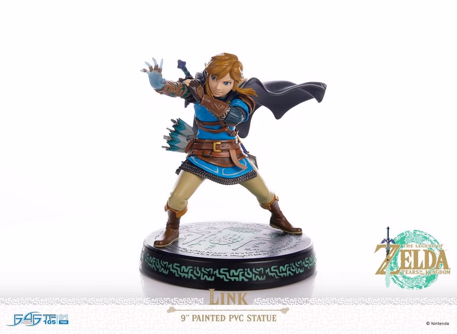 GameStop The Legend of Zelda: Tears of the Kingdom Link 9-in Statue