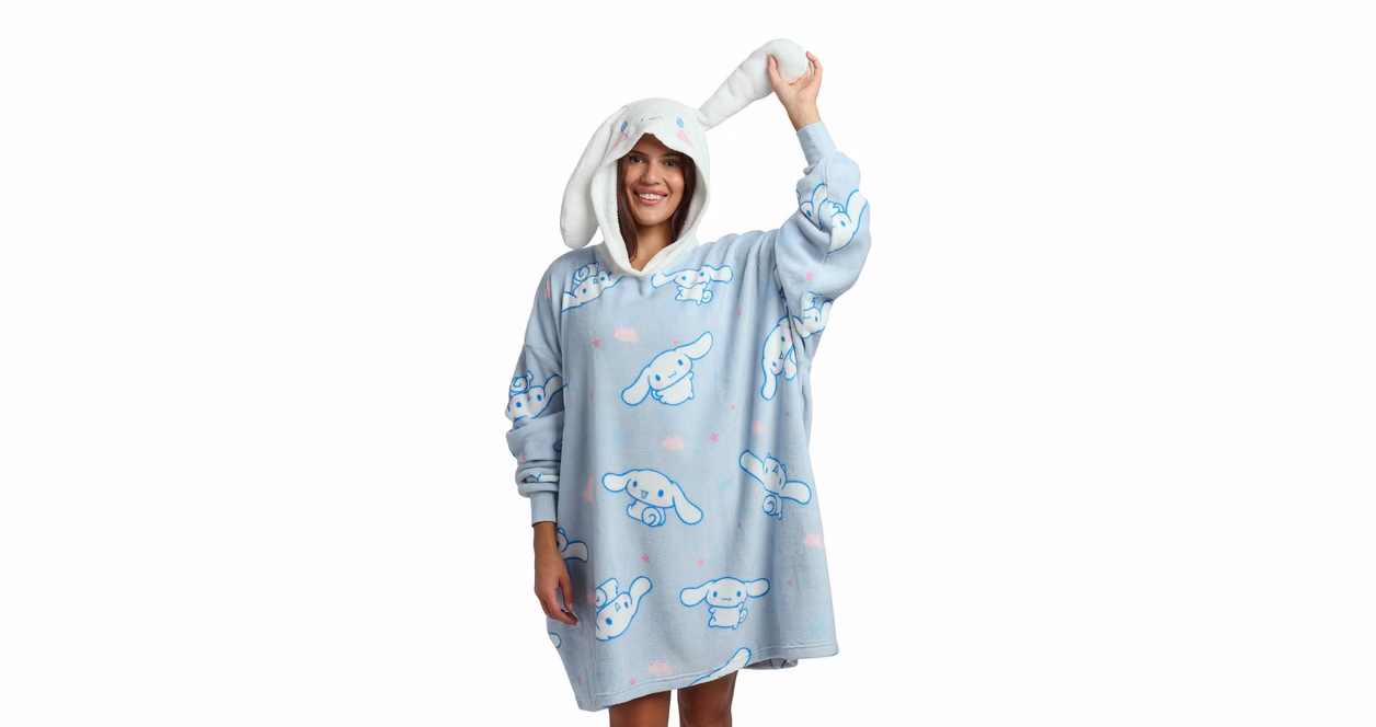 GameStop Sanrio Cinnamoroll Fuzzy Oversized Blanket Unisex Hoodie GameStop Exclusive